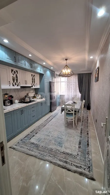 Satılır 3 otaqlı yeni tikili 120 m²