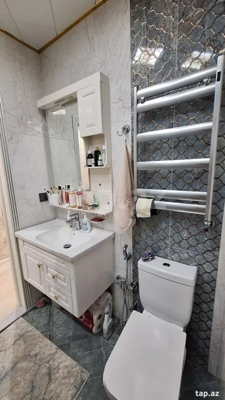 Satılır 3 otaqlı yeni tikili 120 m²
