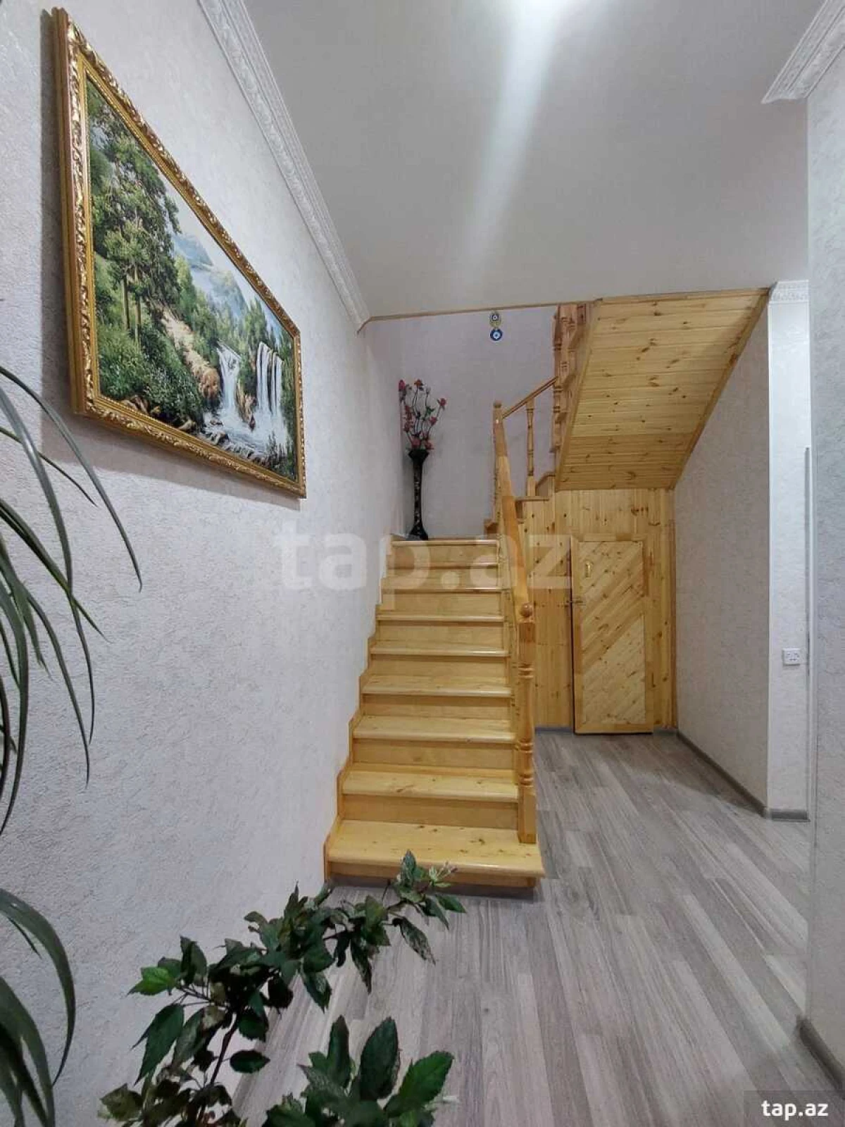 Satılır 4 otaqlı həyət evi