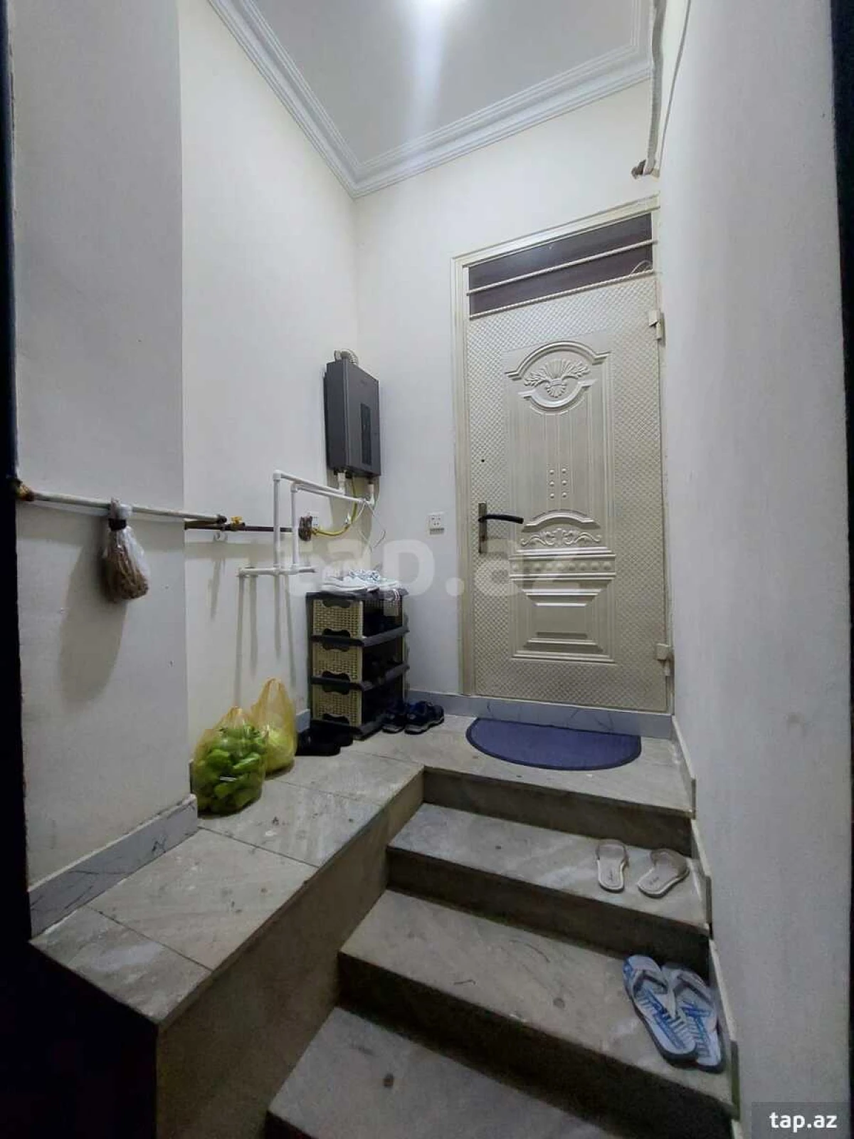 Satılır 4 otaqlı həyət evi