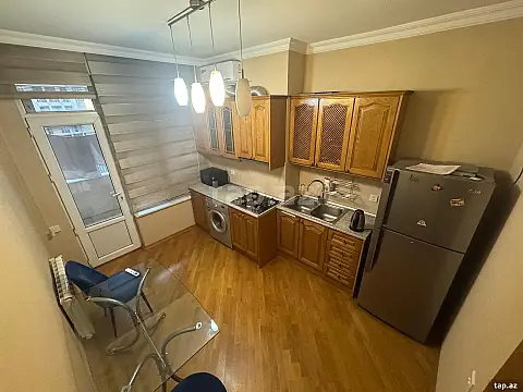 Kirayə verilir 3 otaqlı yeni tikili 120 m²