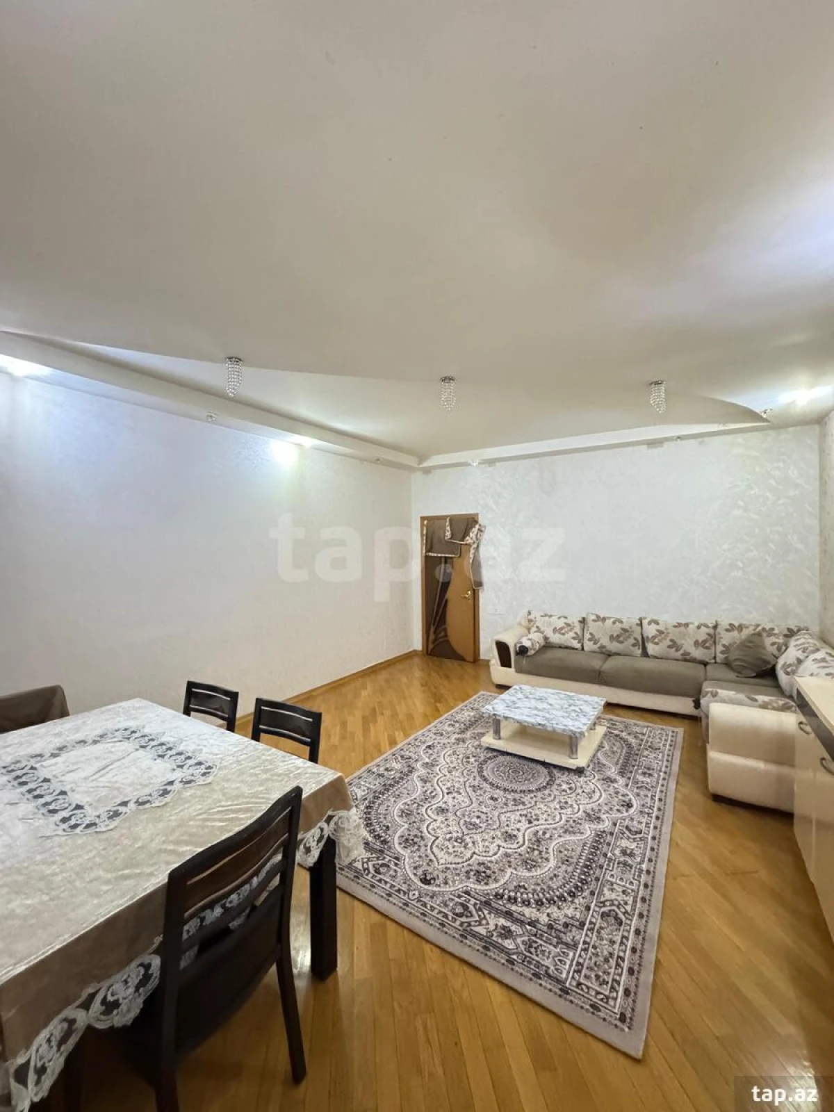 Kirayə verilir 2 otaqlı yeni tikili 100 m²