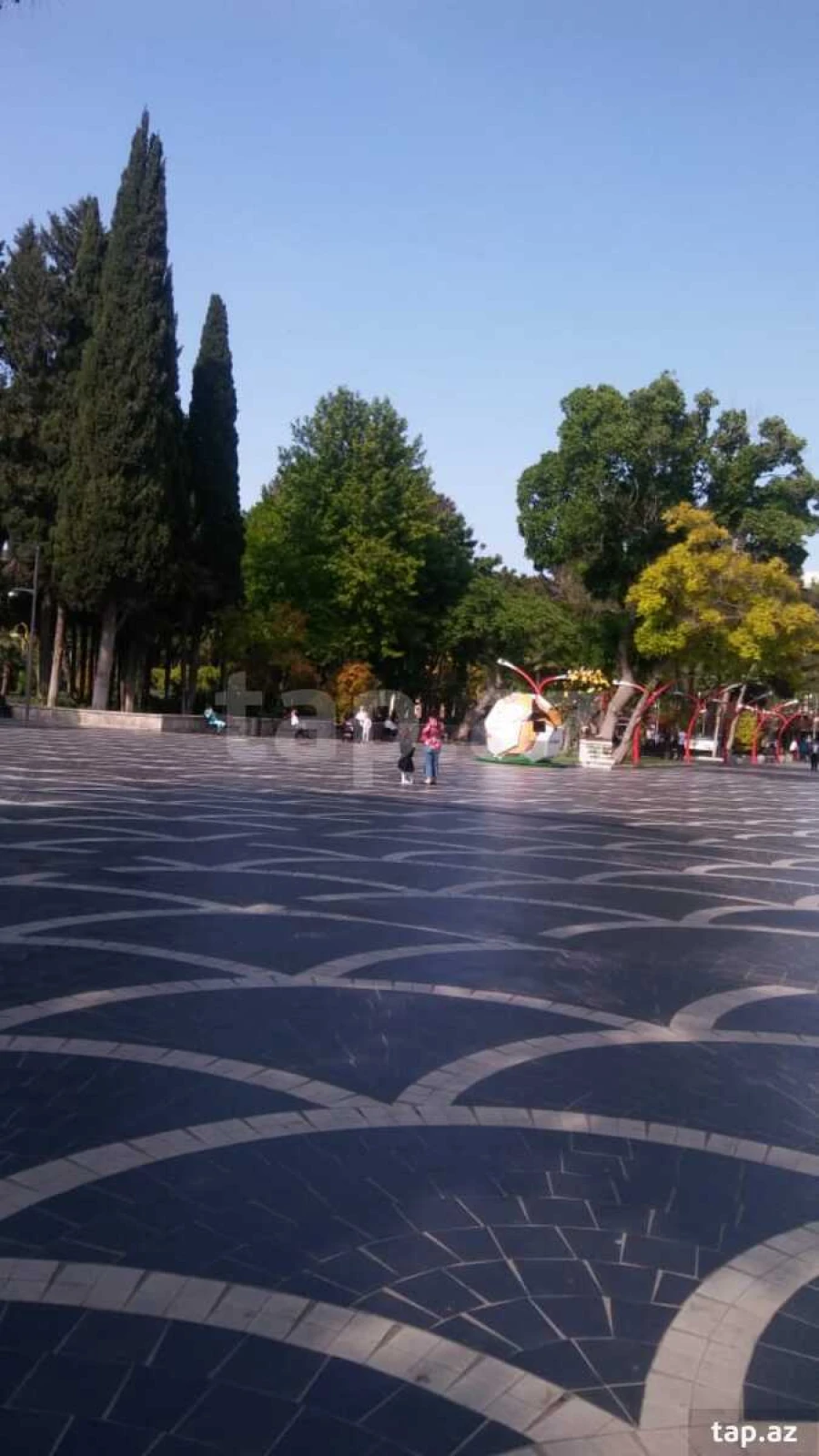 Kirayə verilir 2 otaqlı mənzil 65 m²