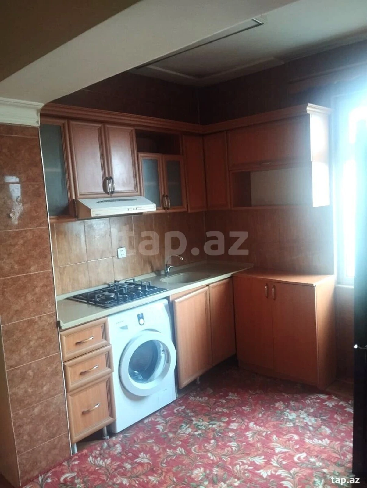 Kirayə verilir 2 otaqlı mənzil 76 m²
