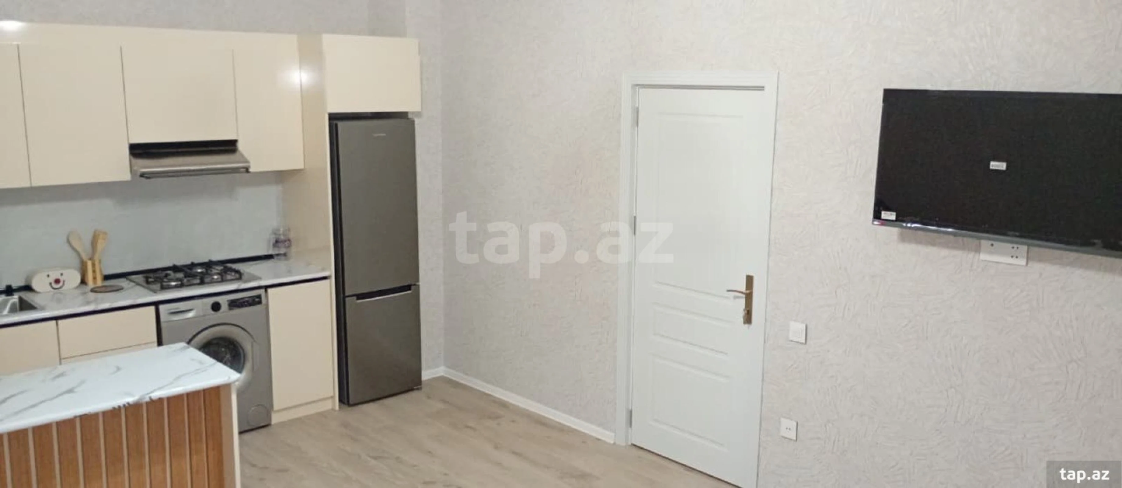 Kirayə verilir 3 otaqlı yeni tikili 80 m²