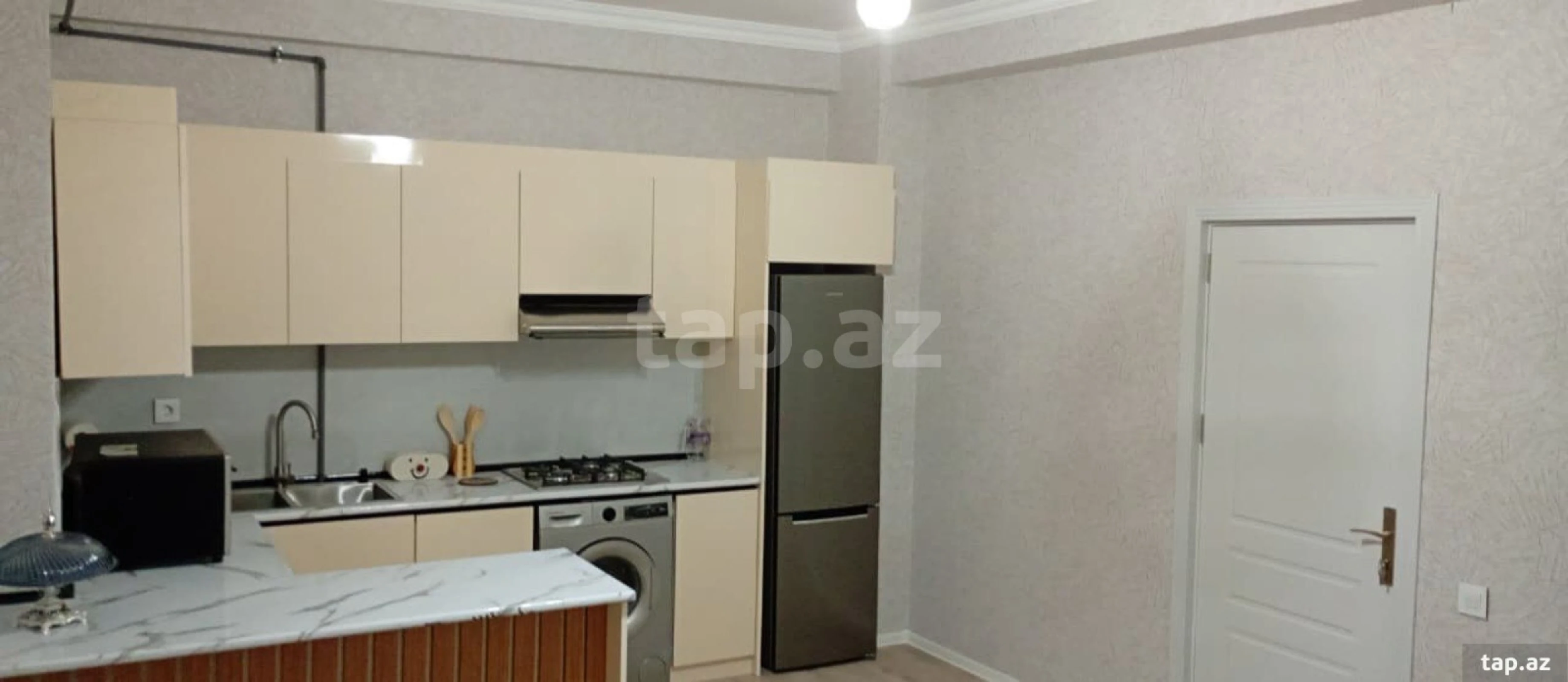 Kirayə verilir 3 otaqlı yeni tikili 80 m²