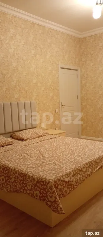 Kirayə verilir 3 otaqlı yeni tikili 80 m²