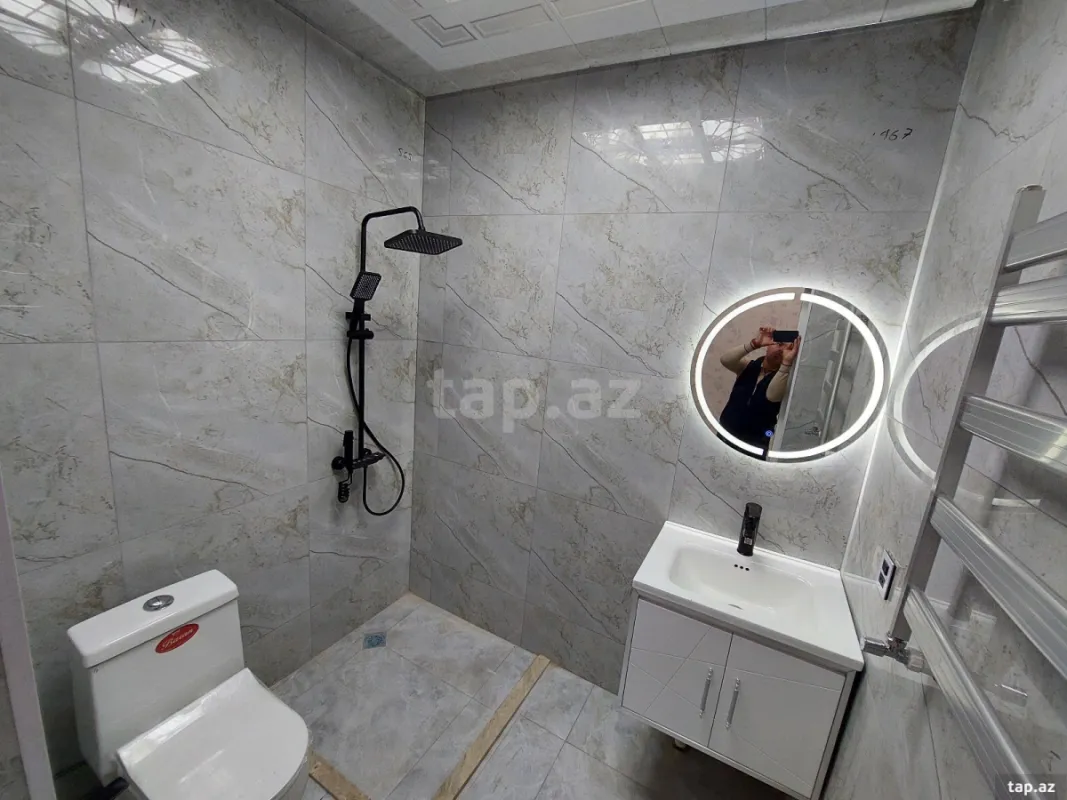 Satılır 4 otaqlı həyət evi