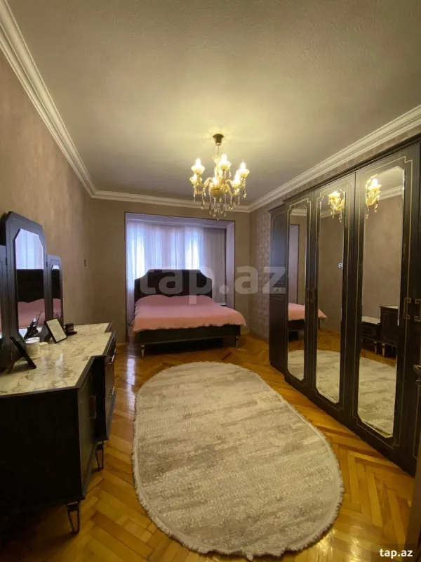 Satılır 3 otaqlı mənzil 74 m²