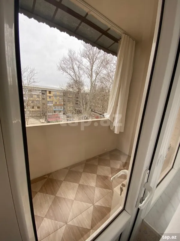 Satılır 3 otaqlı mənzil 74 m²
