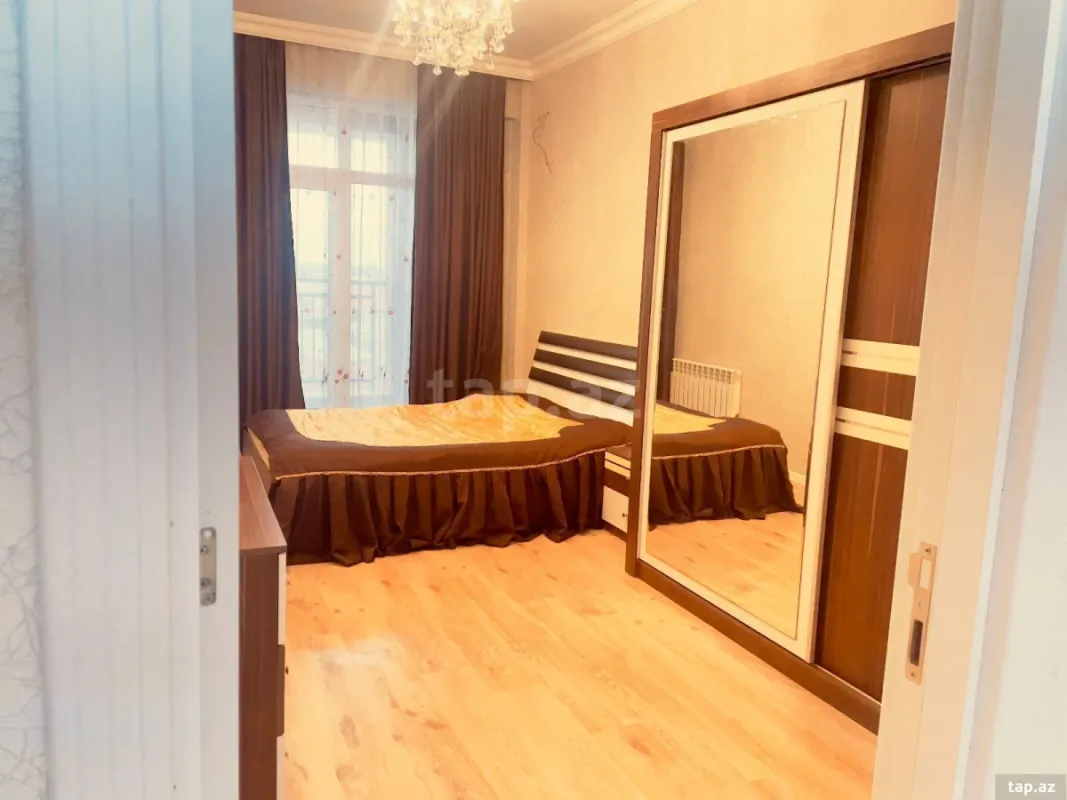Kirayə verilir 2 otaqlı yeni tikili 70 m²