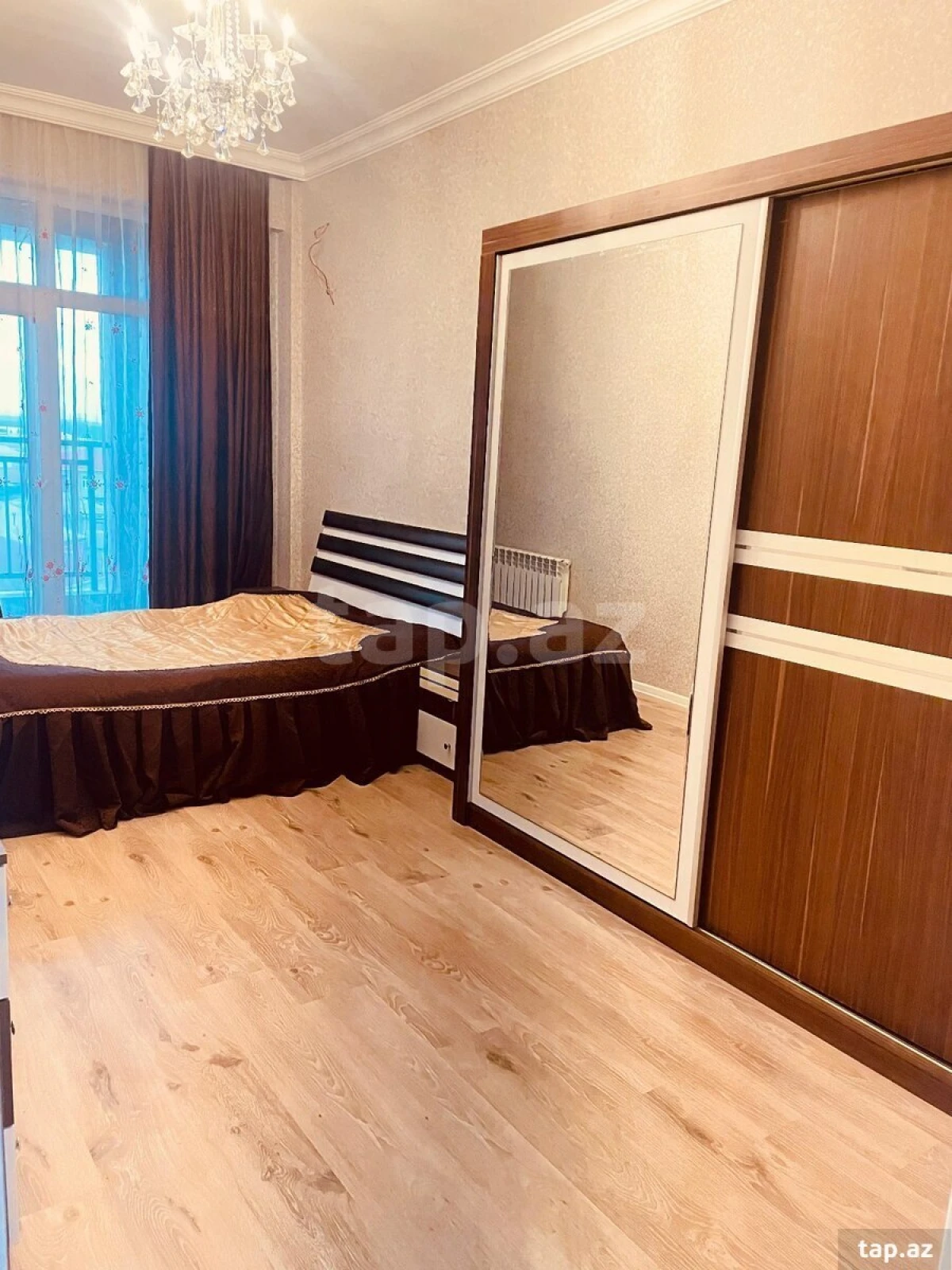 Kirayə verilir 2 otaqlı yeni tikili 70 m²