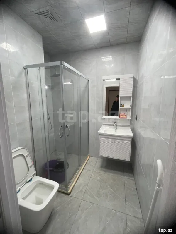 Kirayə verilir 2 otaqlı yeni tikili 64.2 m²