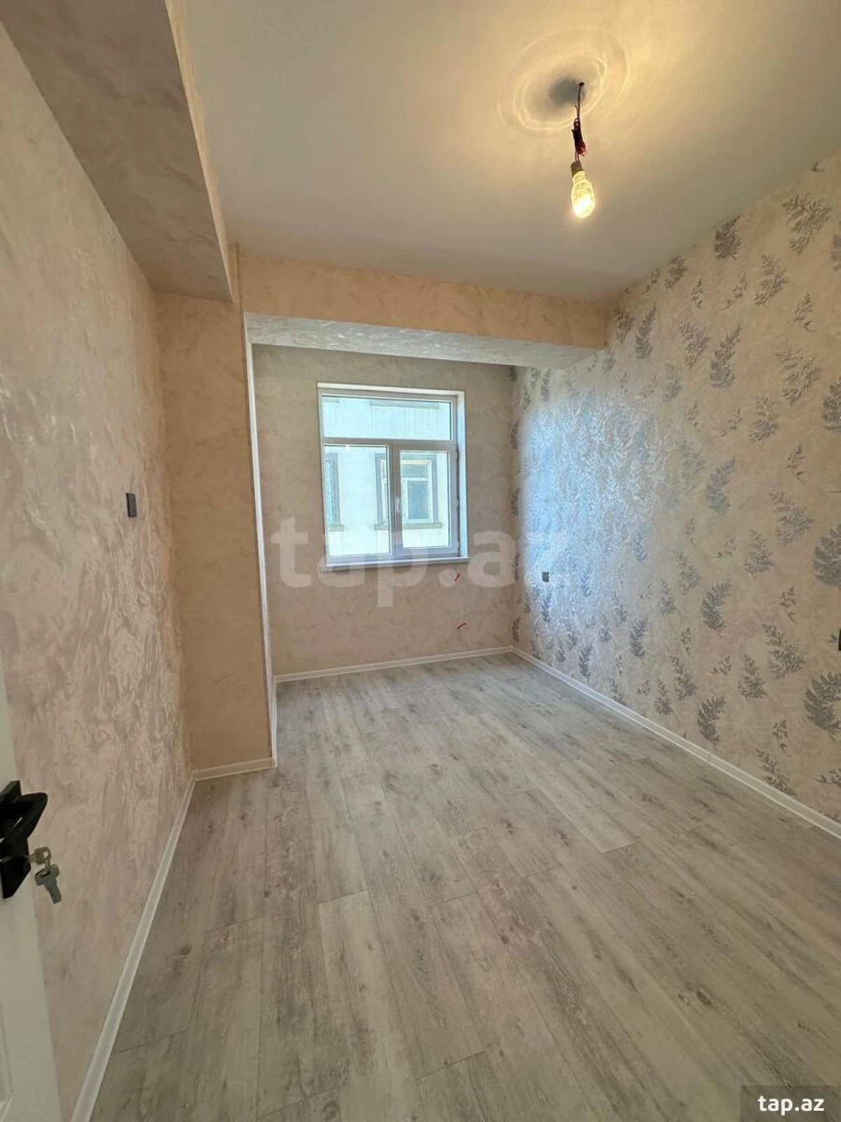 Satılır 2 otaqlı yeni tikili 54 m²