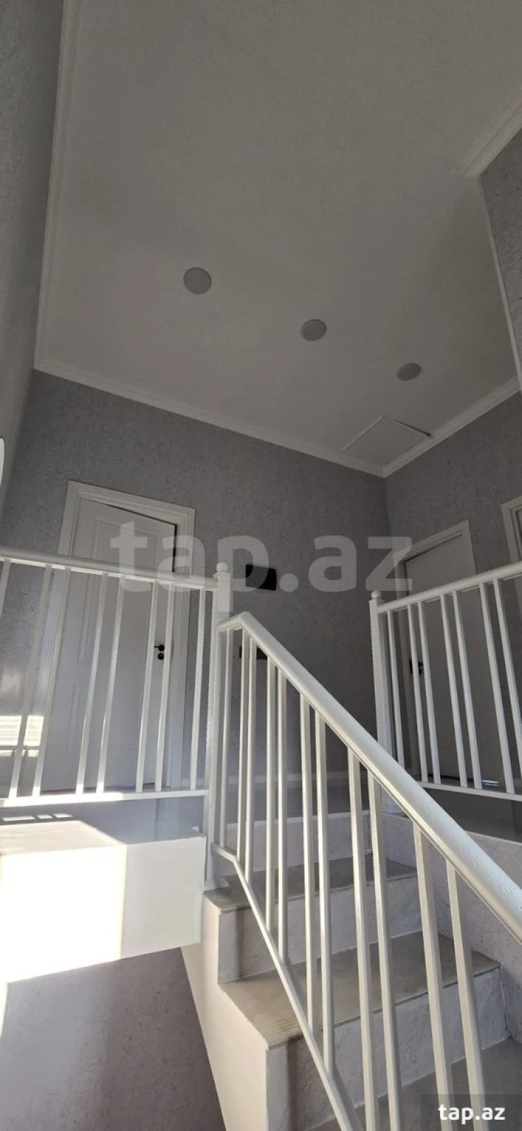 Kirayə verilir 3 otaqlı həyət evi