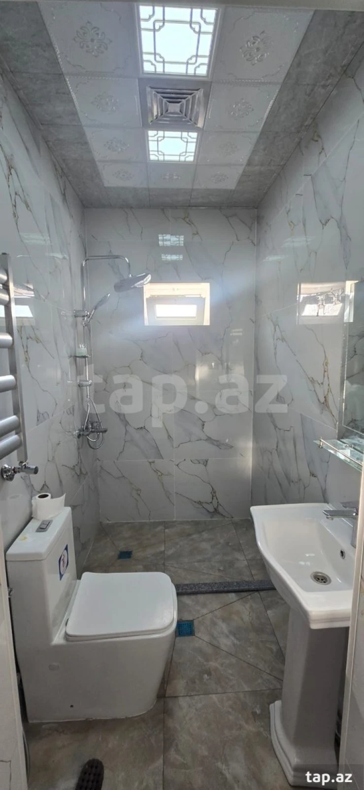 Kirayə verilir 3 otaqlı həyət evi