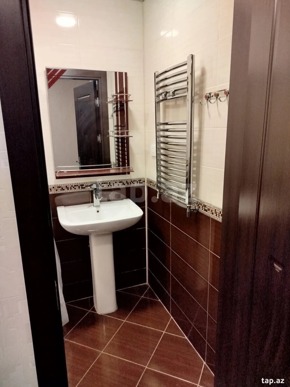 Kirayə verilir 3 otaqlı yeni tikili 95 m²