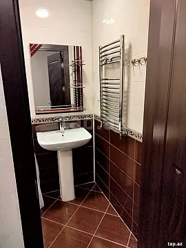 Kirayə verilir 3 otaqlı yeni tikili 95 m²