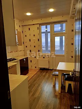 Kirayə verilir 3 otaqlı yeni tikili 95 m²