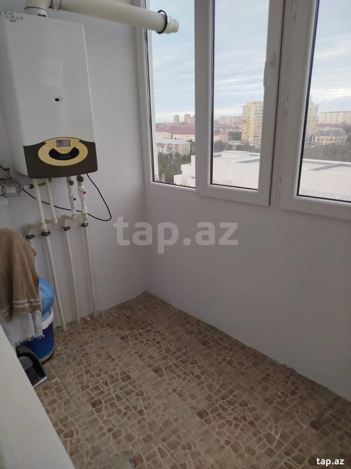 Kirayə verilir 3 otaqlı yeni tikili 95 m²