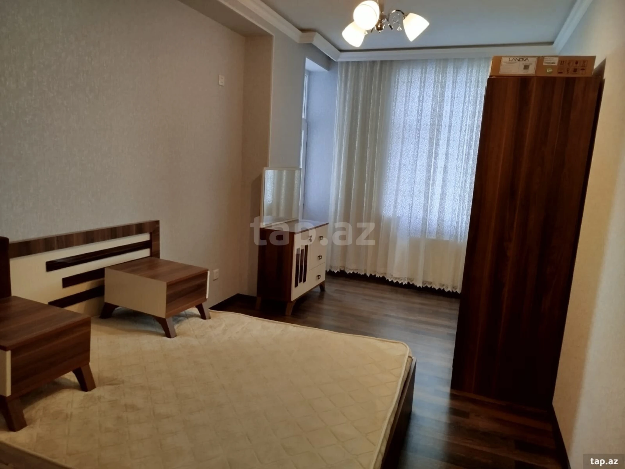 Kirayə verilir 3 otaqlı yeni tikili 95 m²
