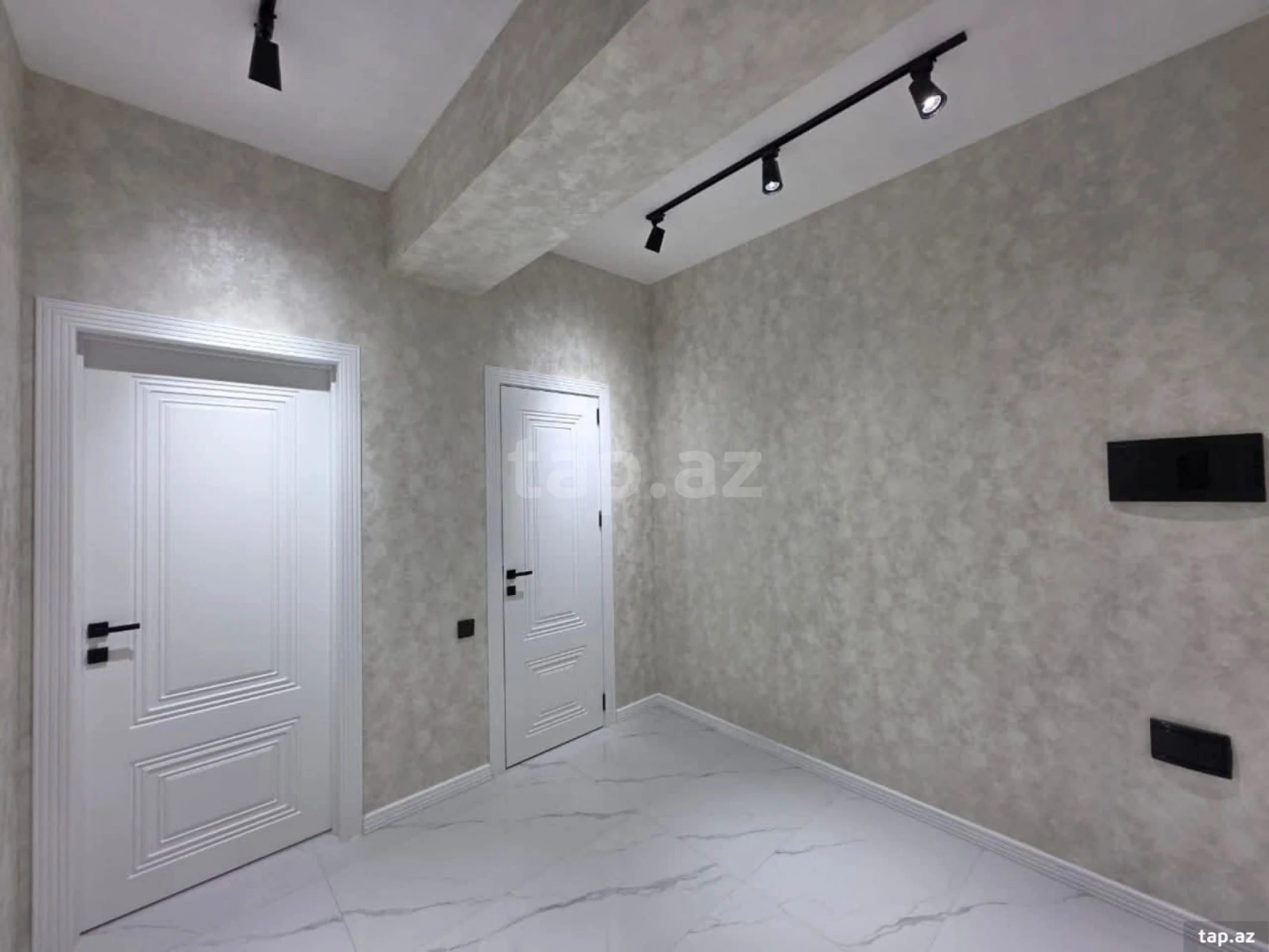 Satılır 3 otaqlı yeni tikili 92 m²