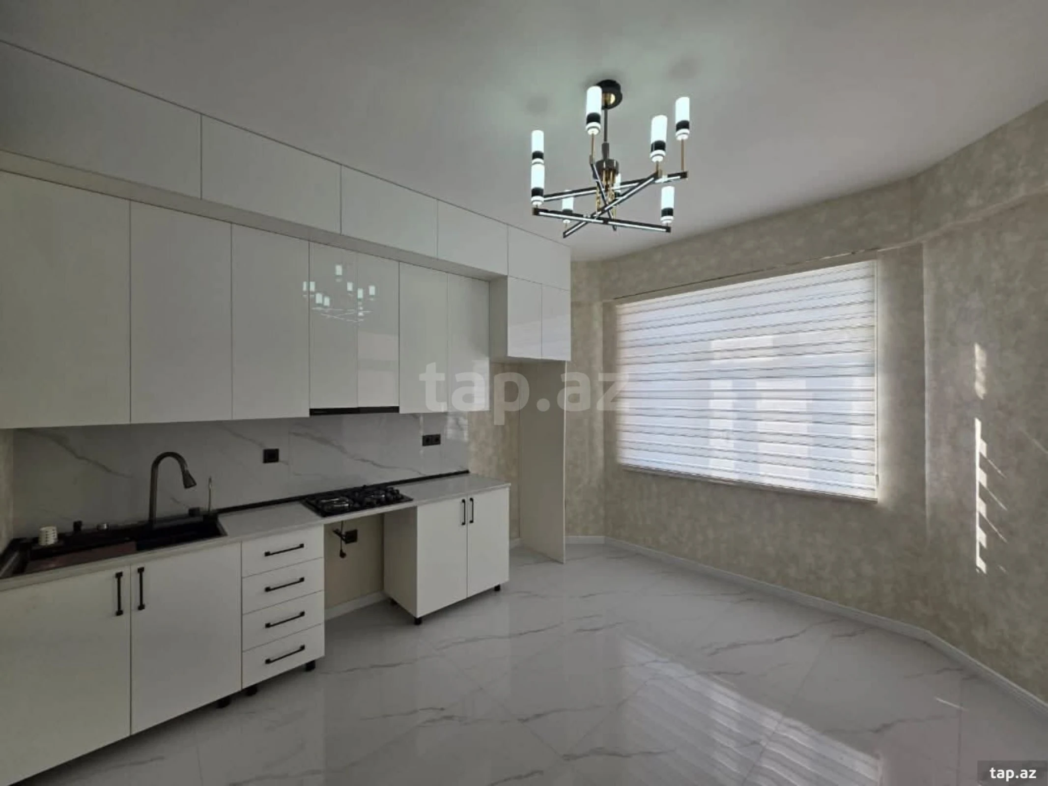 Satılır 3 otaqlı yeni tikili 92 m²