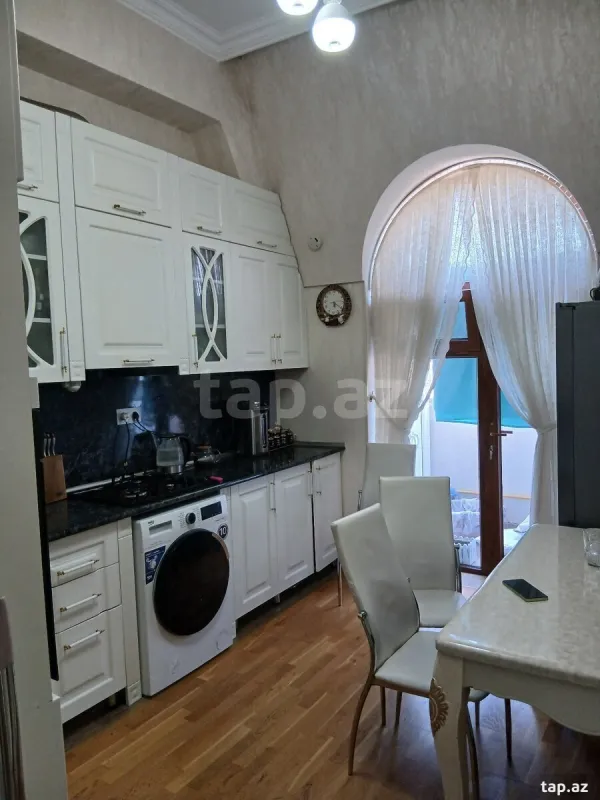 Satılır 4 otaqlı yeni tikili 105 m²