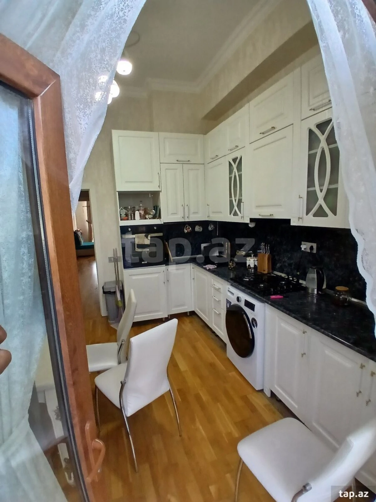 Satılır 4 otaqlı yeni tikili 105 m²