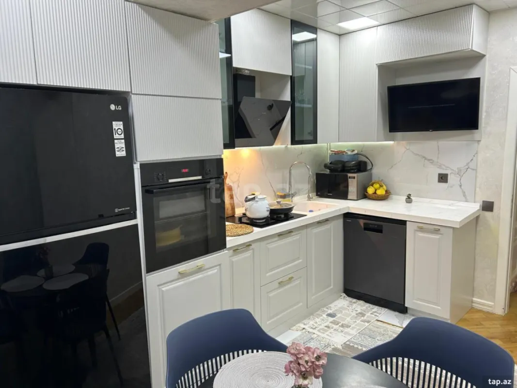 Satılır 2 otaqlı mənzil 70 m²