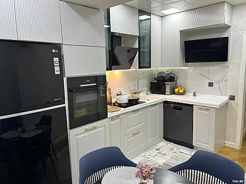 Satılır 2 otaqlı mənzil 70 m²