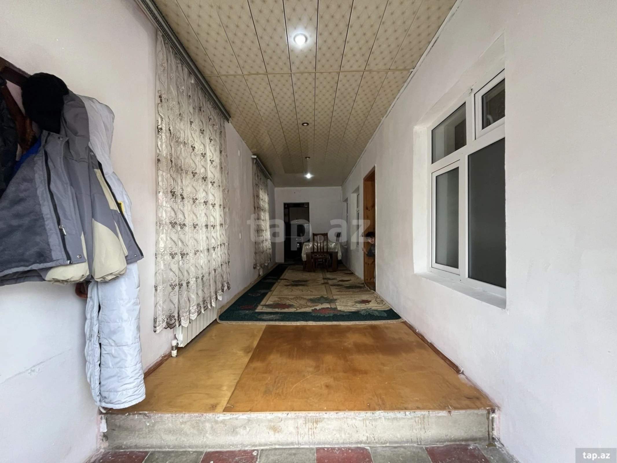 Satılır 4 otaqlı həyət evi