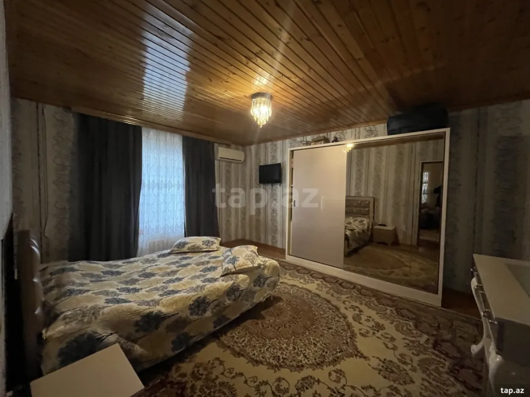 Satılır 4 otaqlı həyət evi