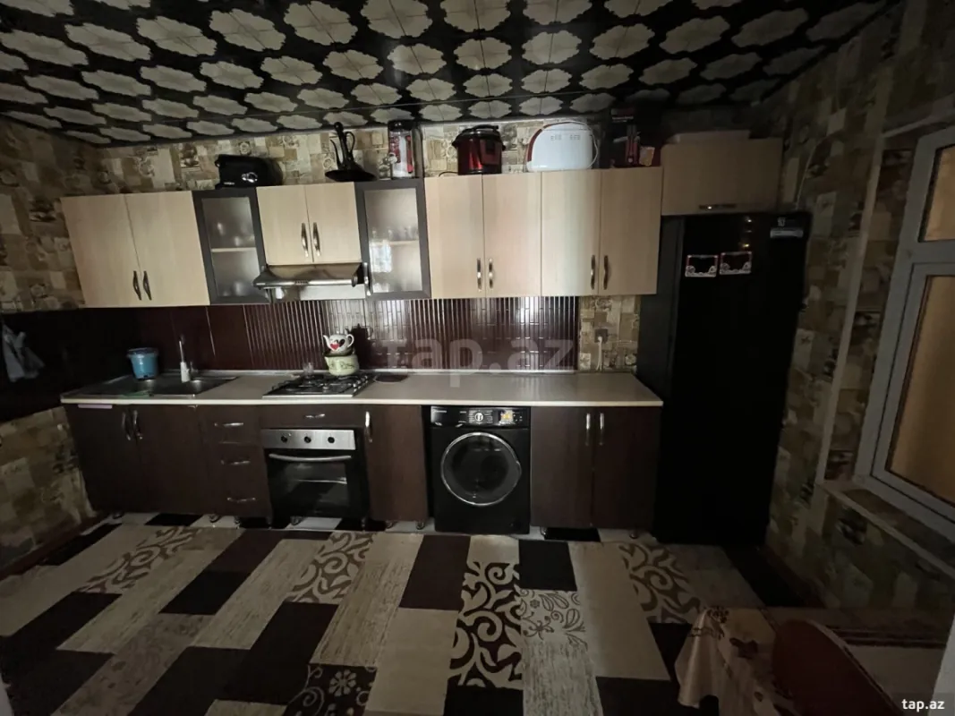 Satılır 4 otaqlı həyət evi