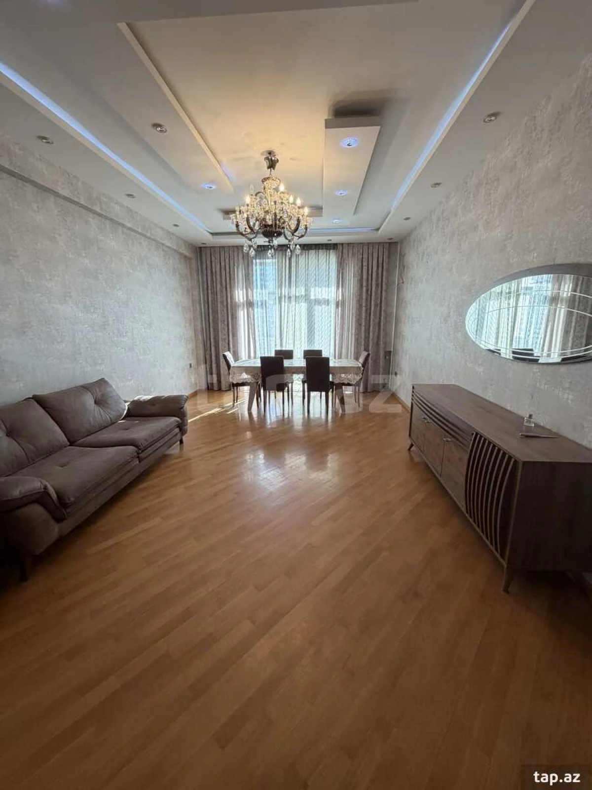 Kirayə verilir 4 otaqlı yeni tikili 135 m²