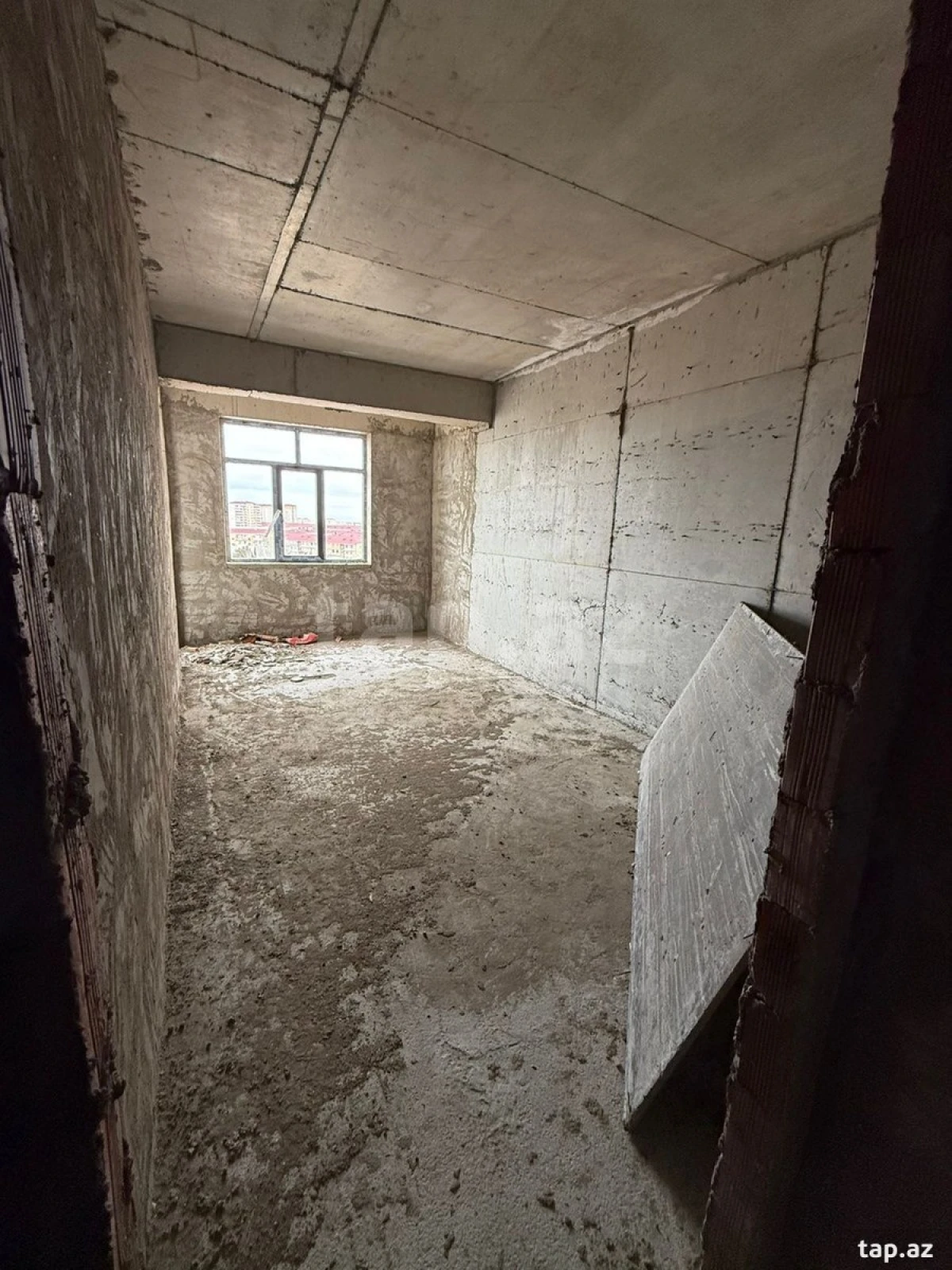Satılır 1 otaqlı yeni tikili 60 m²