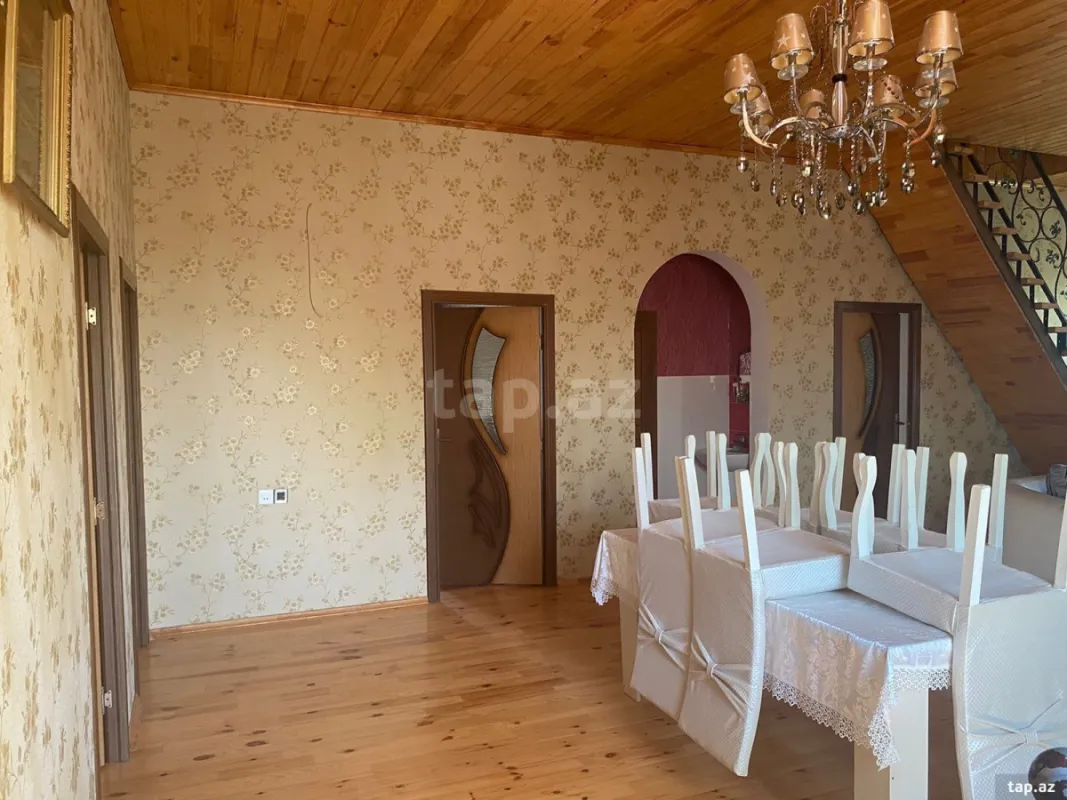 Satılır 5 otaqlı həyət evi