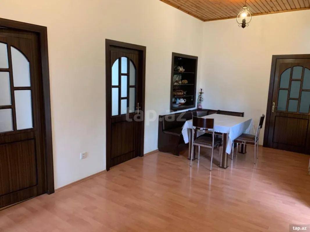 Kirayə verilir 3 otaqlı həyət evi