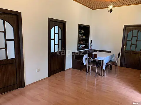 Kirayə verilir 3 otaqlı həyət evi