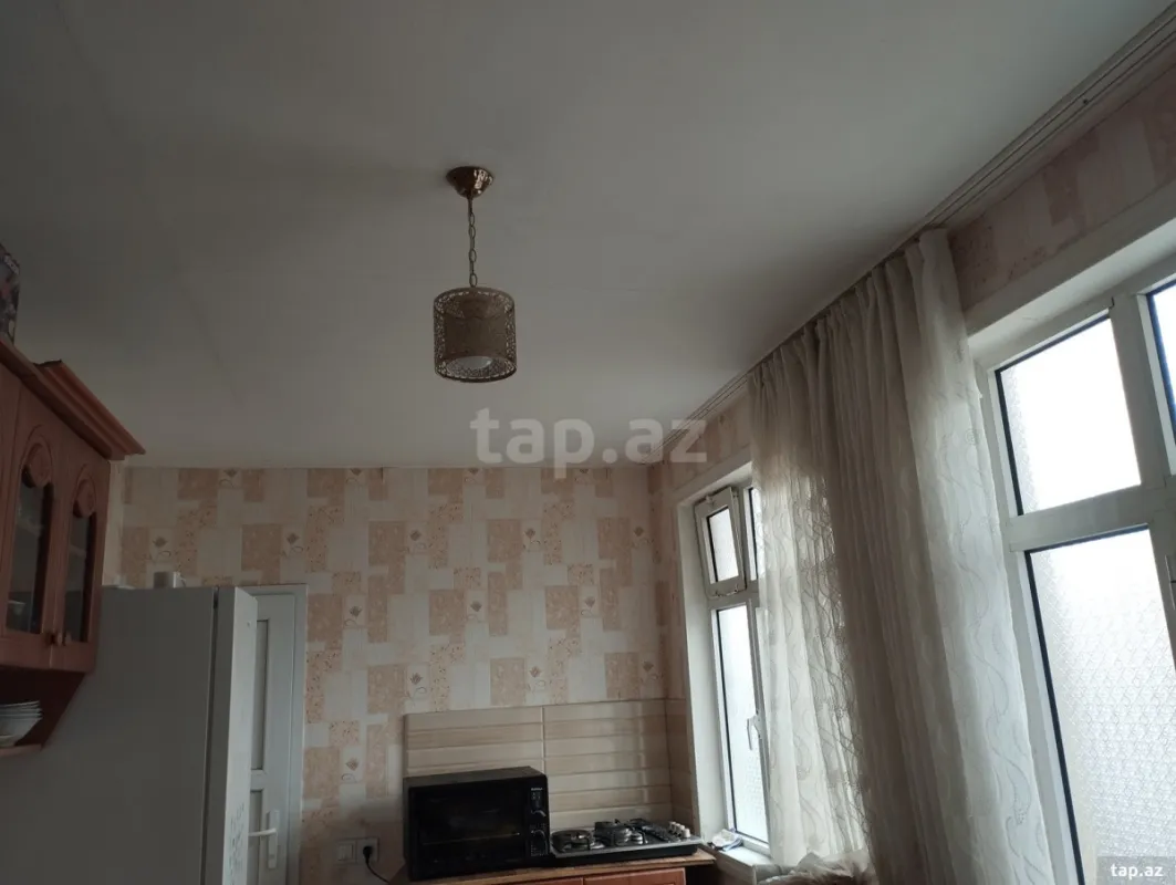 Satılır 4 otaqlı həyət evi