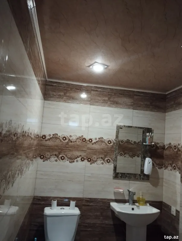 Satılır 4 otaqlı həyət evi