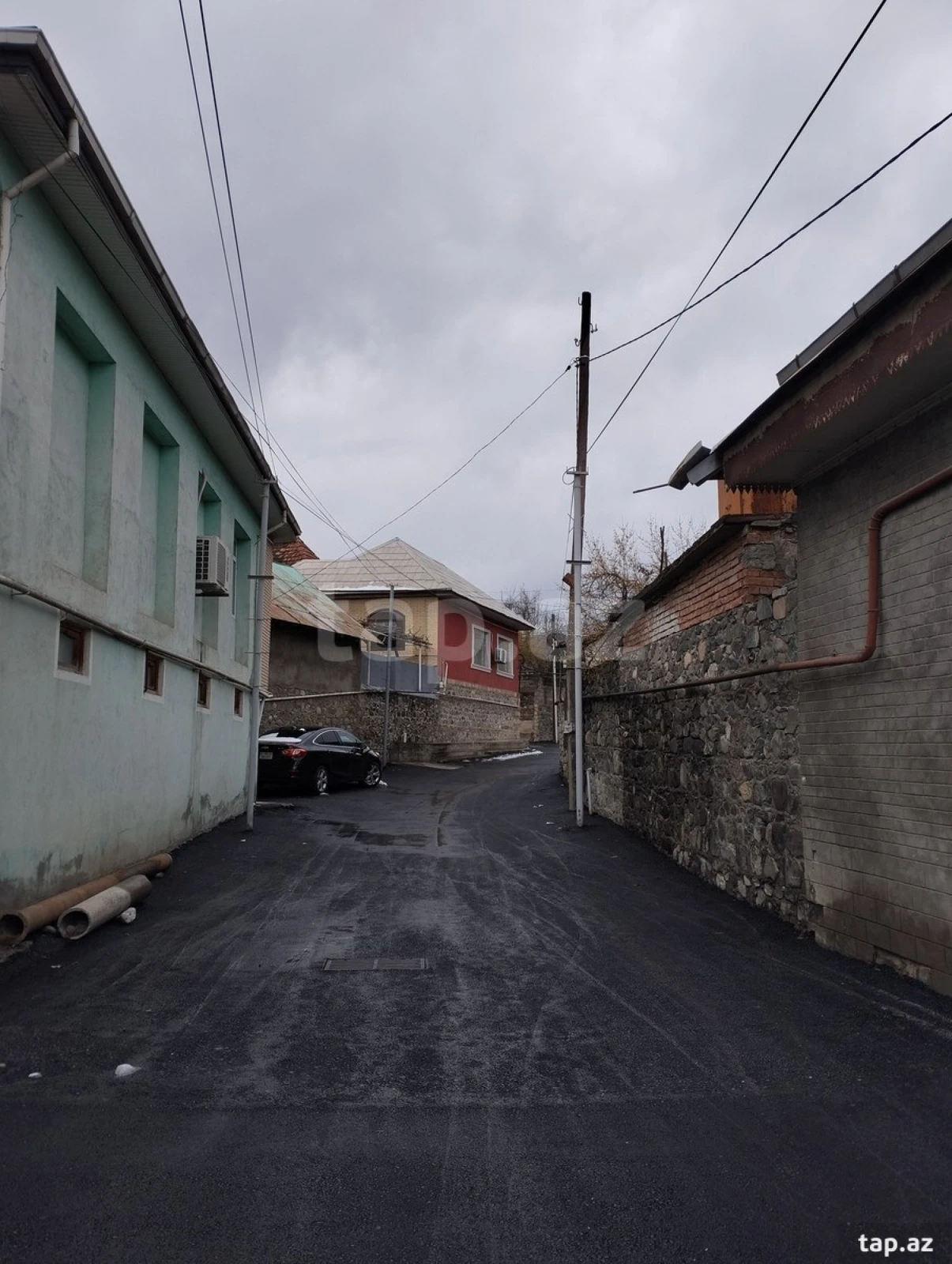 Satılır 4 otaqlı həyət evi