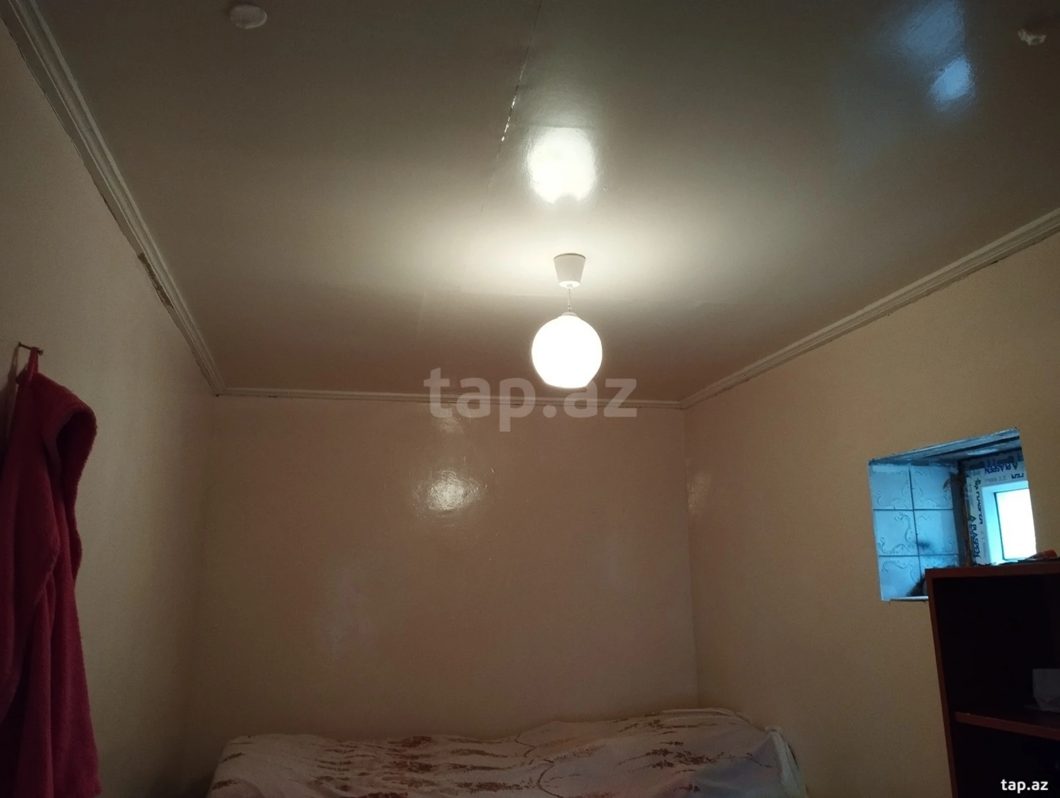 Satılır 4 otaqlı həyət evi