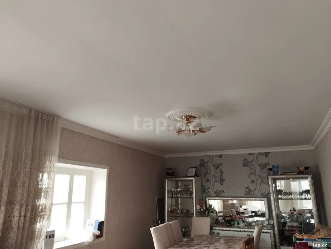 Satılır 4 otaqlı həyət evi