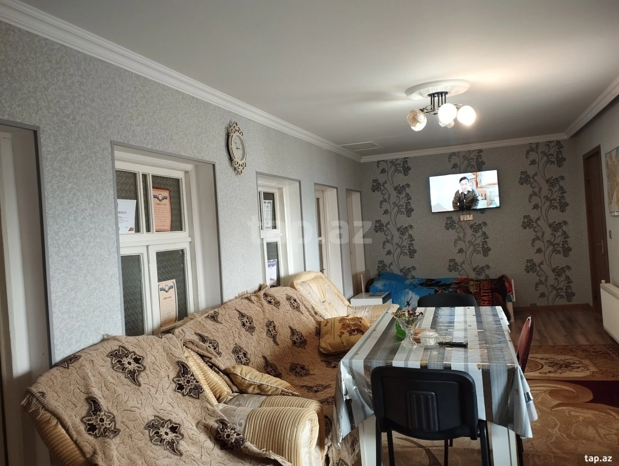 Satılır 4 otaqlı həyət evi