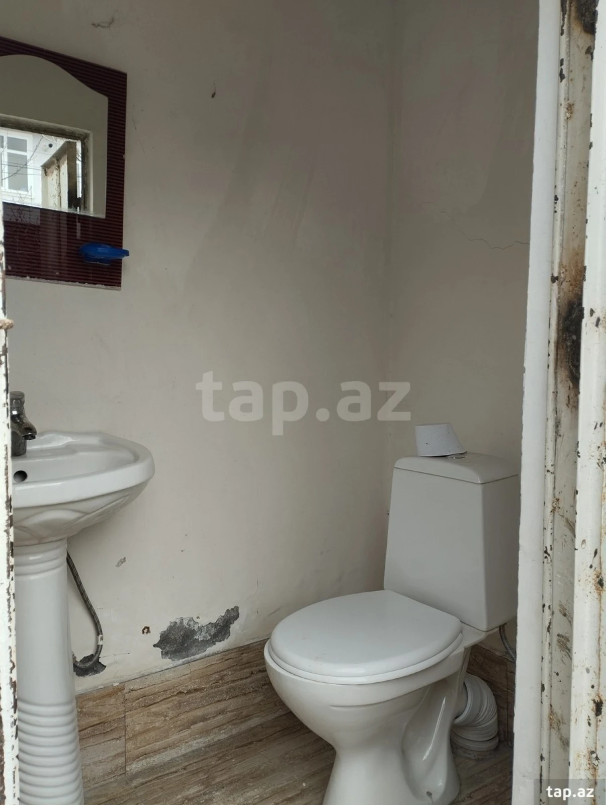 Satılır 4 otaqlı həyət evi