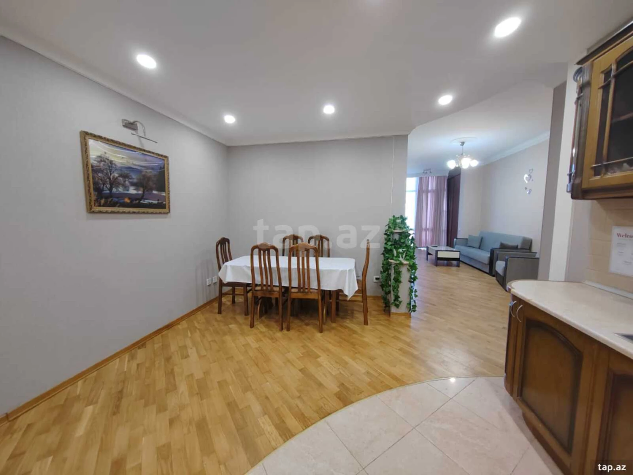 Kirayə verilir 2 otaqlı yeni tikili 65 m²
