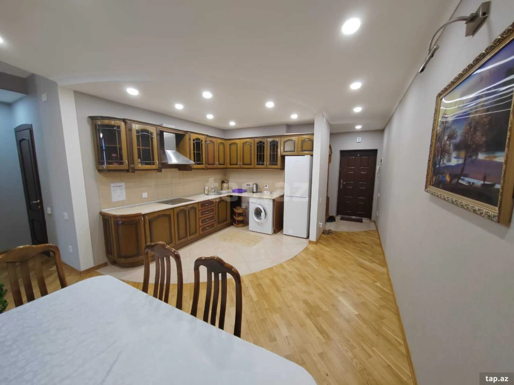 Kirayə verilir 2 otaqlı yeni tikili 65 m²
