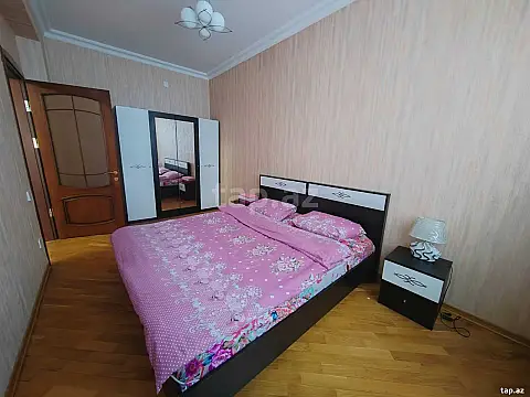Kirayə verilir 2 otaqlı yeni tikili 65 m²