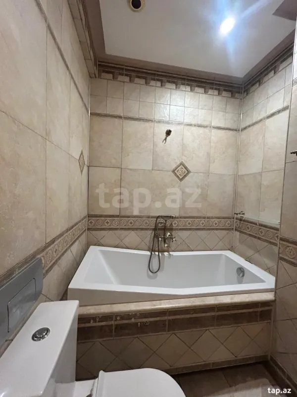 Satılır 4 otaqlı yeni tikili 186 m²